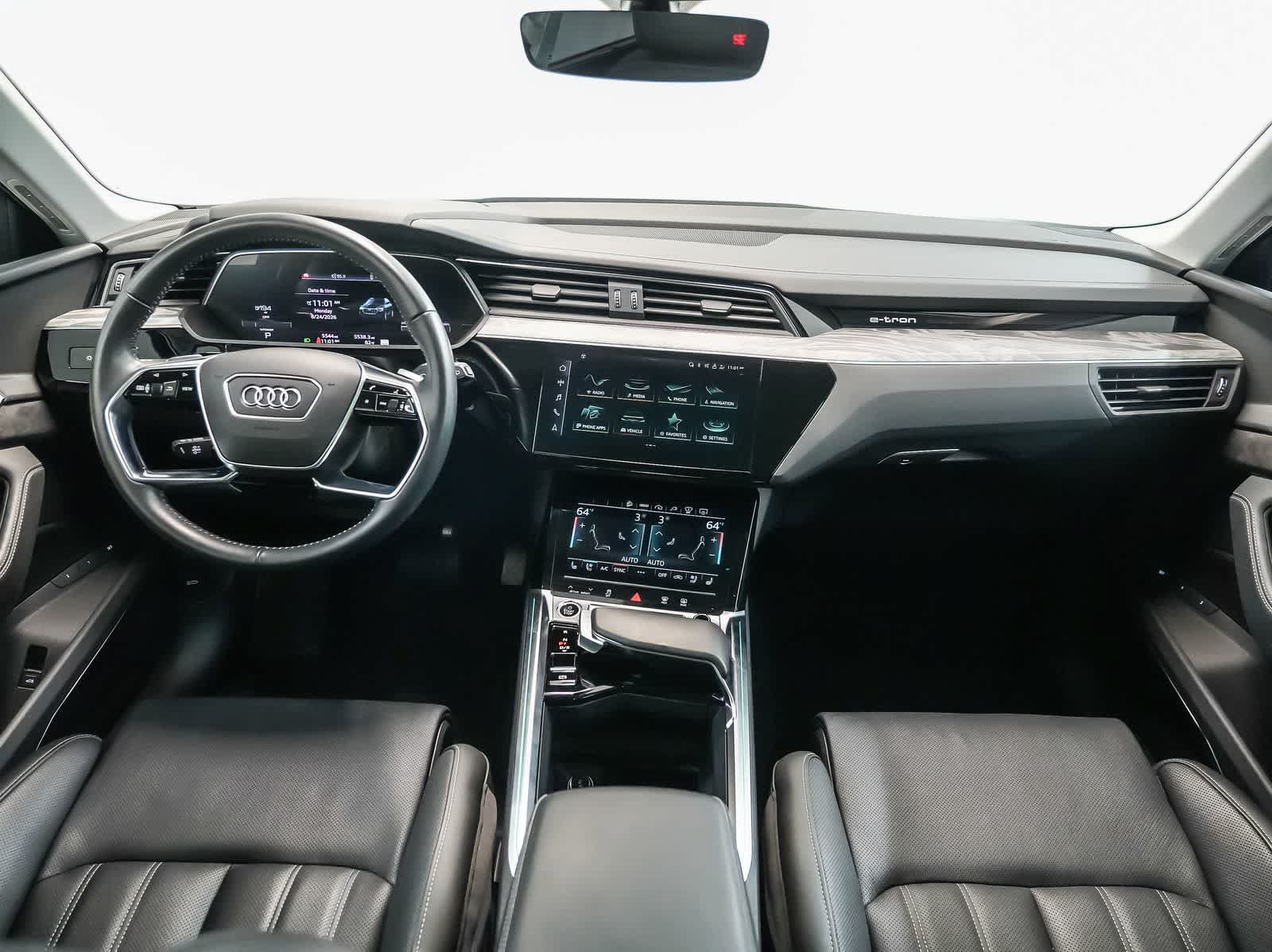 Used 2021 Audi e-tron Prestige w/ Prestige Package AWD/4WD image 15