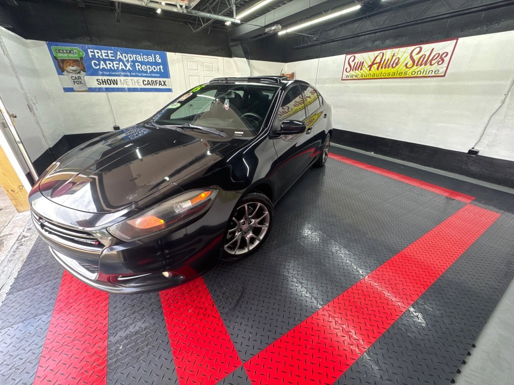 Used 2015 Dodge Dart SXT w/ Sun/Sound Group image 3