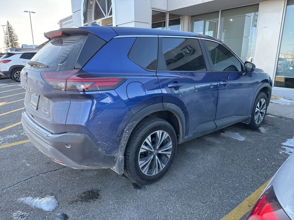 Used 2022 Nissan Rogue SV image 4