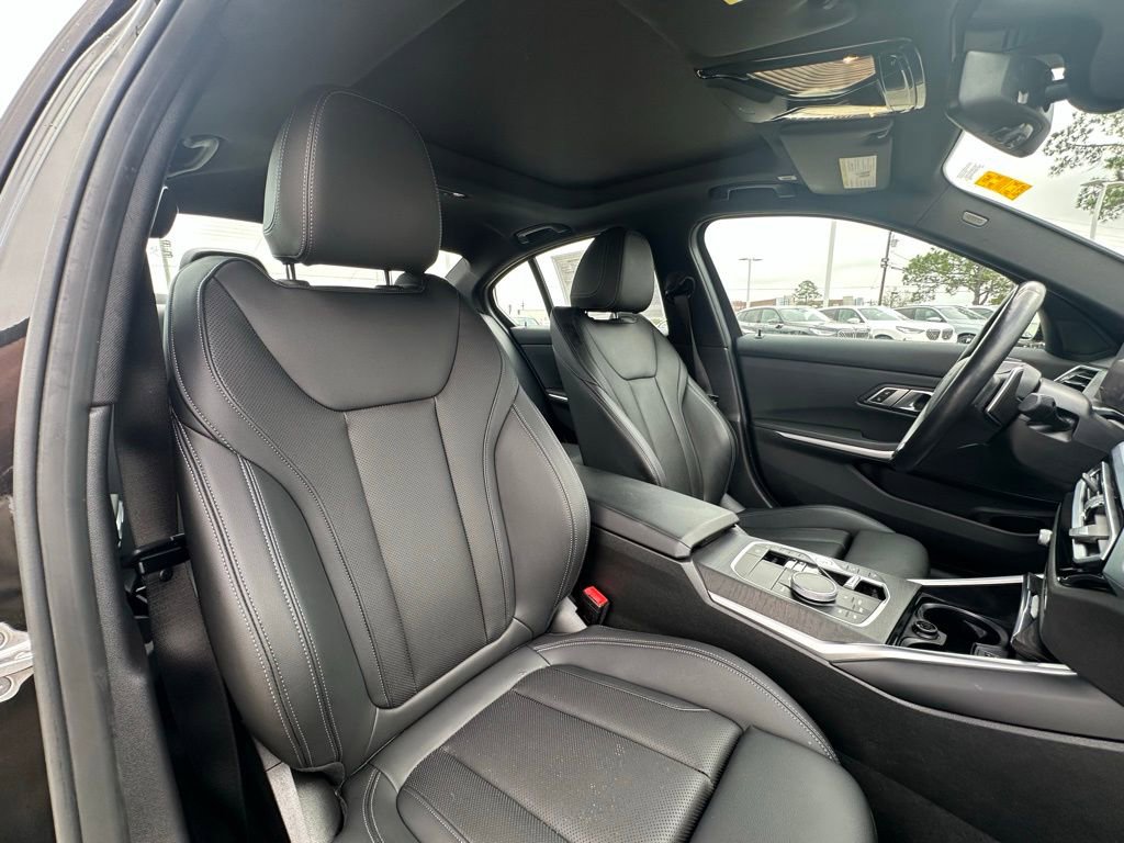 Certified 2023 BMW 330i Sedan w/ Premium Package image 29