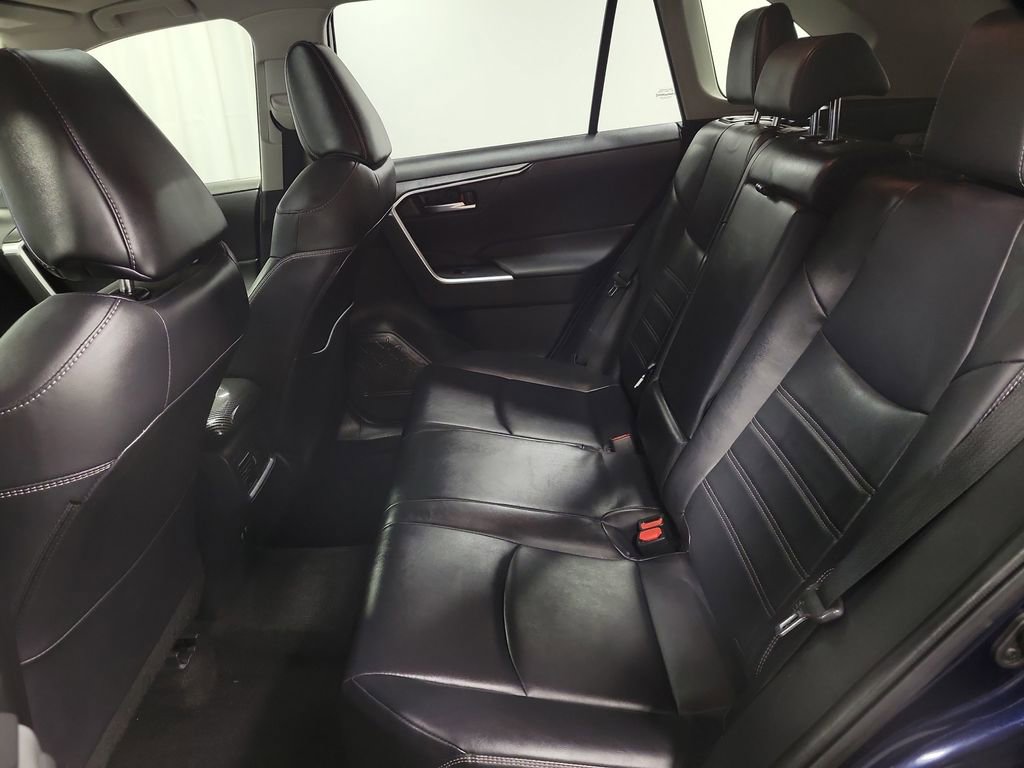 Used 2021 Toyota RAV4 XLE Premium image 24