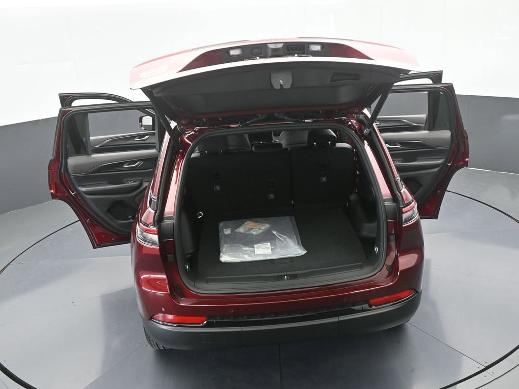 New 2025 Jeep Grand Cherokee Altitude image 61