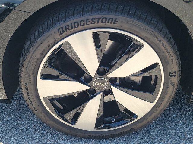Used 2025 Audi A5 2.0T Premium Plus w/ Premium Plus AWD/4WD image 9