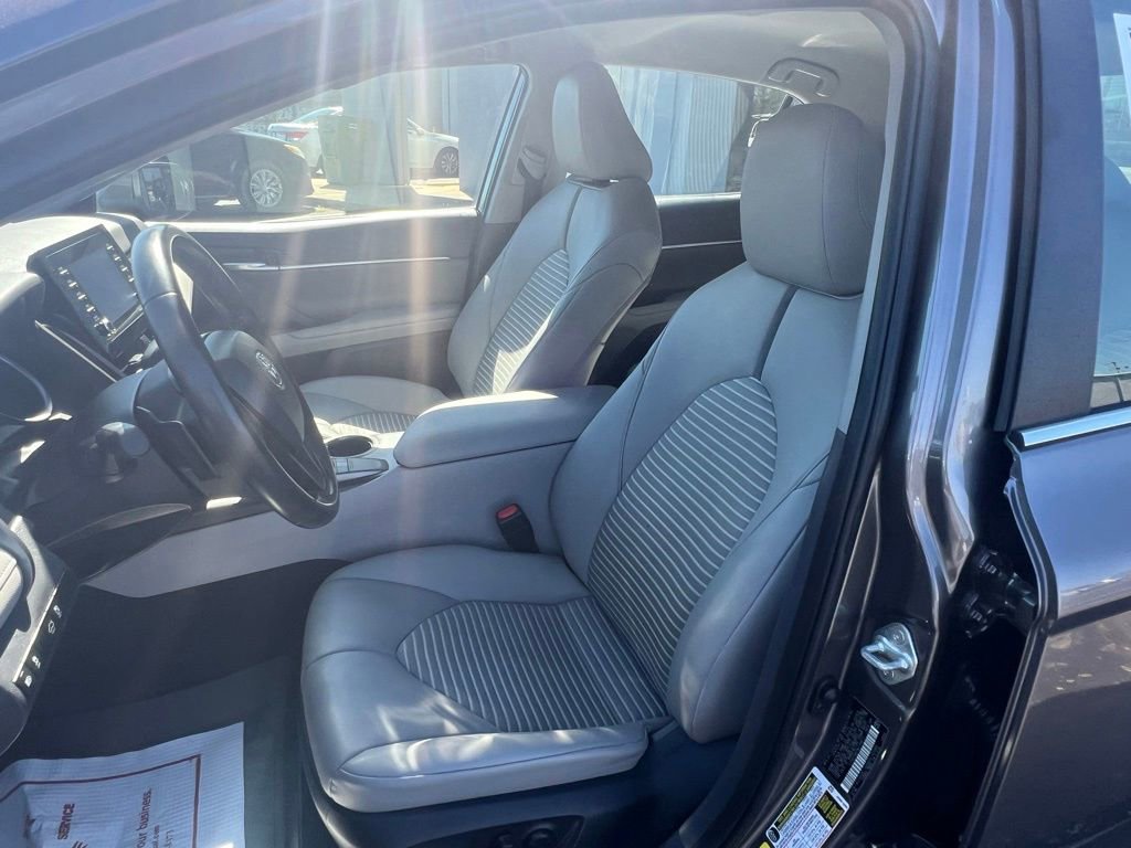 Used 2022 Toyota Camry SE image 20