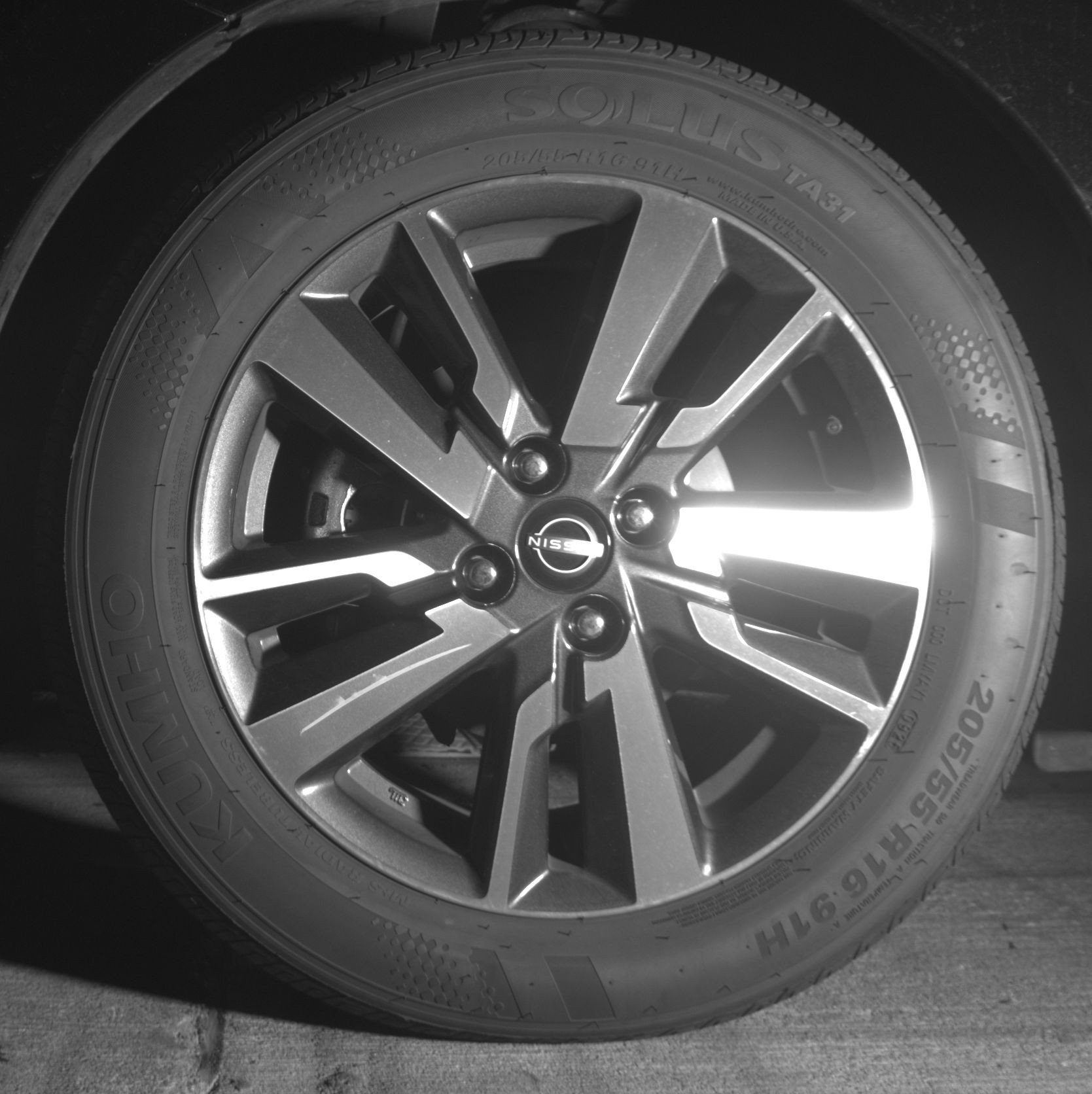 Used 2025 Nissan Versa SV image 12