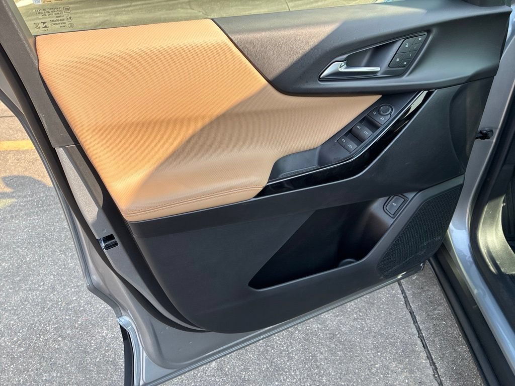 New 2027 Chevrolet Equinox ACTIV w/ Convenience Package III FWD image 18