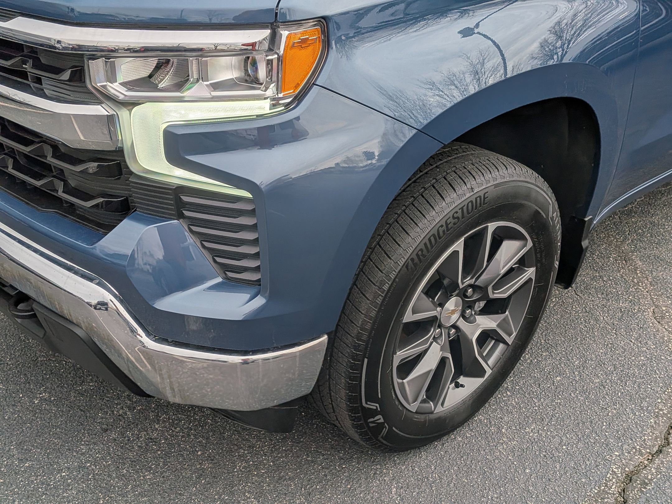 Used 2024 Chevrolet Silverado 1500 LT image 11