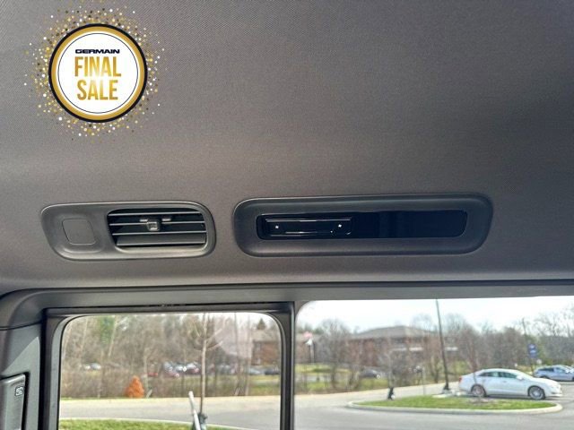 New 2025 Volkswagen ID. Buzz Pro S image 13