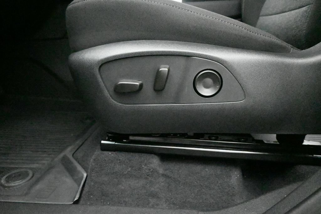 New 2026 GMC Acadia Elevation w/ LPO, Floor Liner Package AWD/4WD image 8