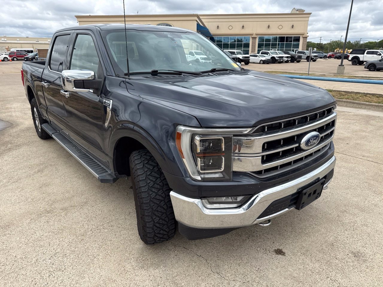 Used 2021 Ford F150 Lariat w/ Equipment Group 502A High AWD/4WD image 18
