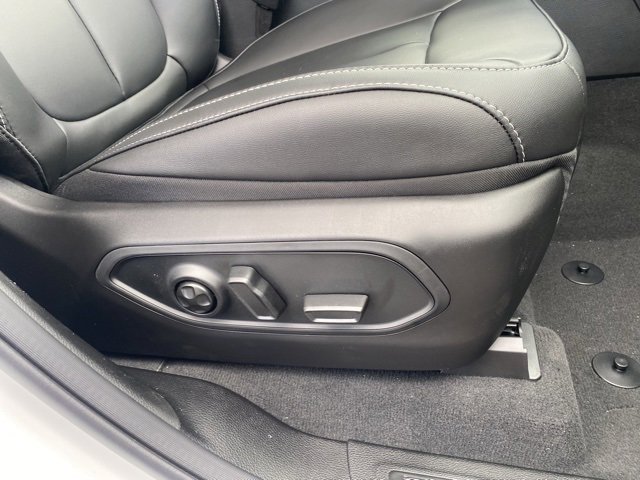 New 2025 Jeep Grand Cherokee Limited w/ Black Appearance Package image 28