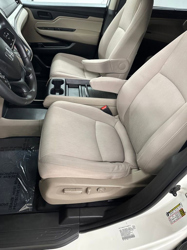 Used 2018 Honda Odyssey EX image 13