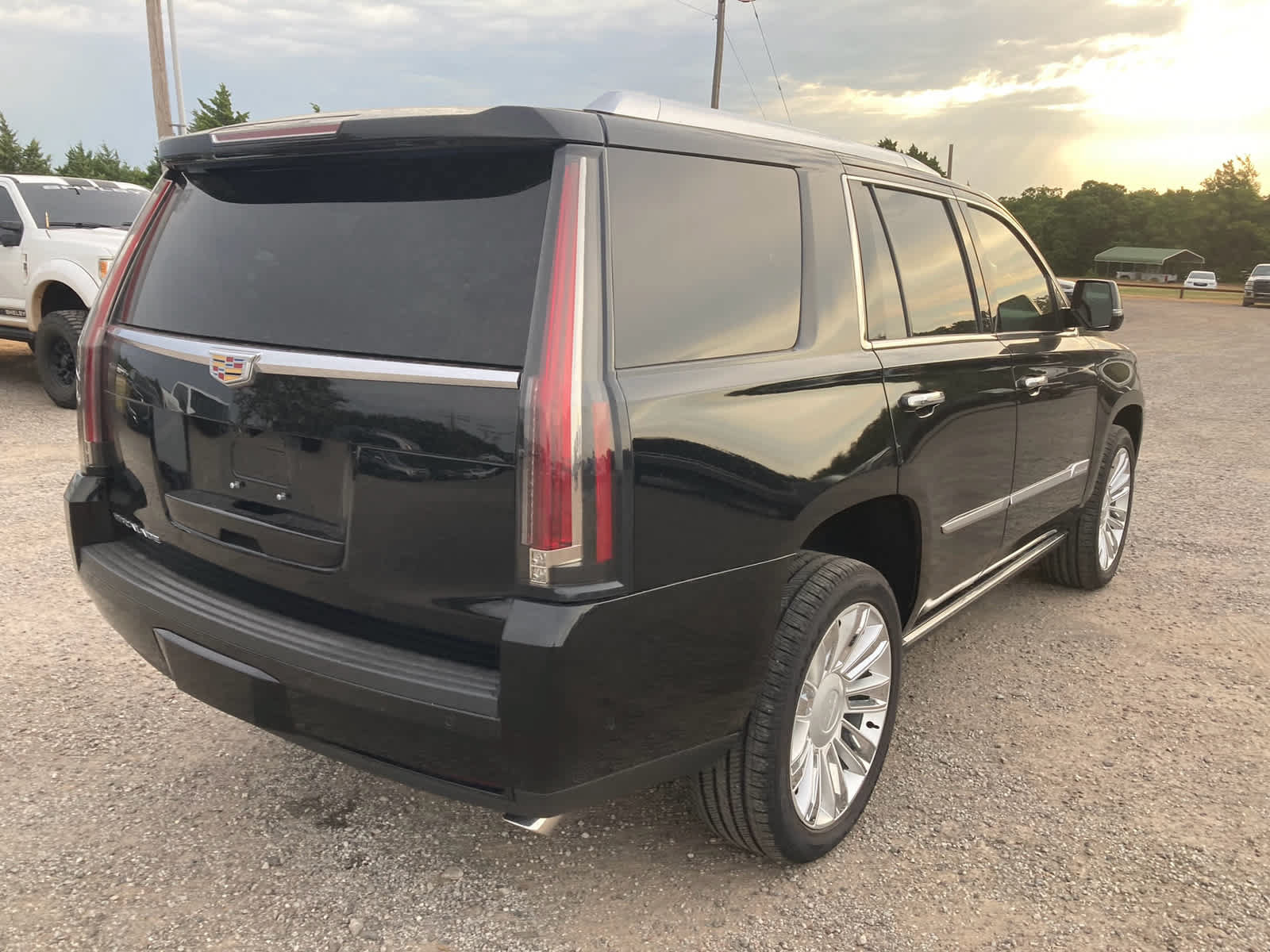 Used 2019 Cadillac Escalade Platinum AWD/4WD image 8