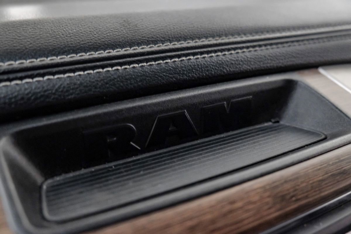 Used 2013 RAM 2500 Laramie w/ Convenience Group image 30