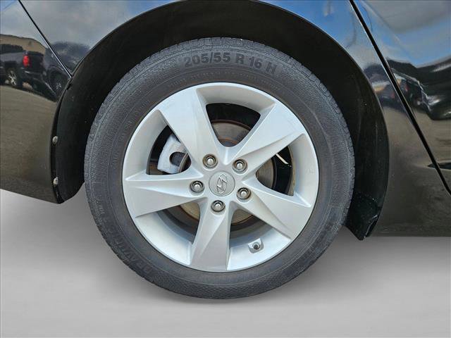 Used 2011 Hyundai Elantra GLS w/ Preferred Equipment Pkg 3 FWD image 19