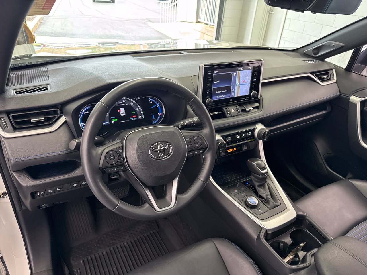 Used 2021 Toyota RAV4 XSE w/ XSE Grade Weather Package AWD/4WD image 20