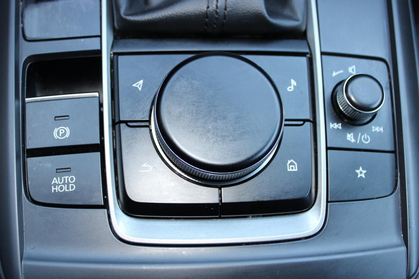 Used 2023 MAZDA CX-30 AWD 2.5 S w/ Select Package image 18