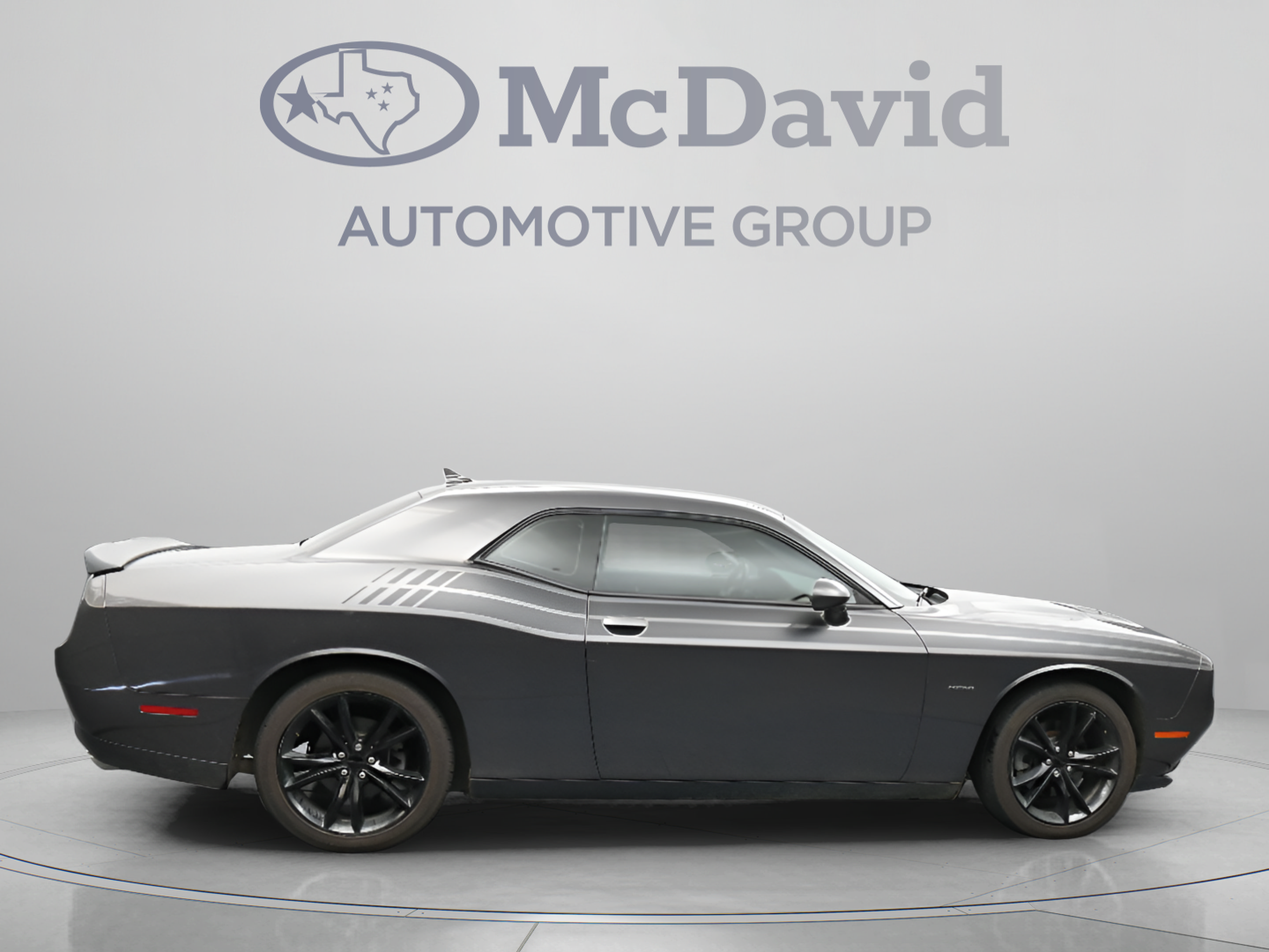 Used 2016 Dodge Challenger R/T Plus RWD image 9