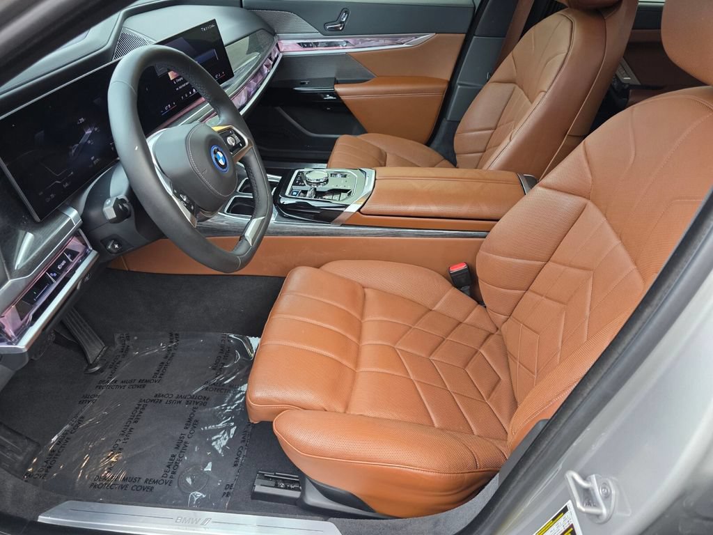 Certified 2023 BMW i7 xDrive60 AWD/4WD image 9