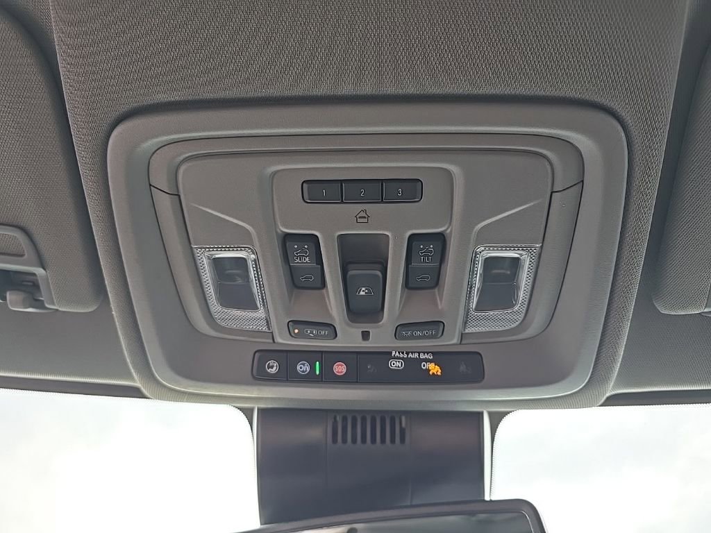 Used 2025 GMC Sierra 3500 Denali image 20