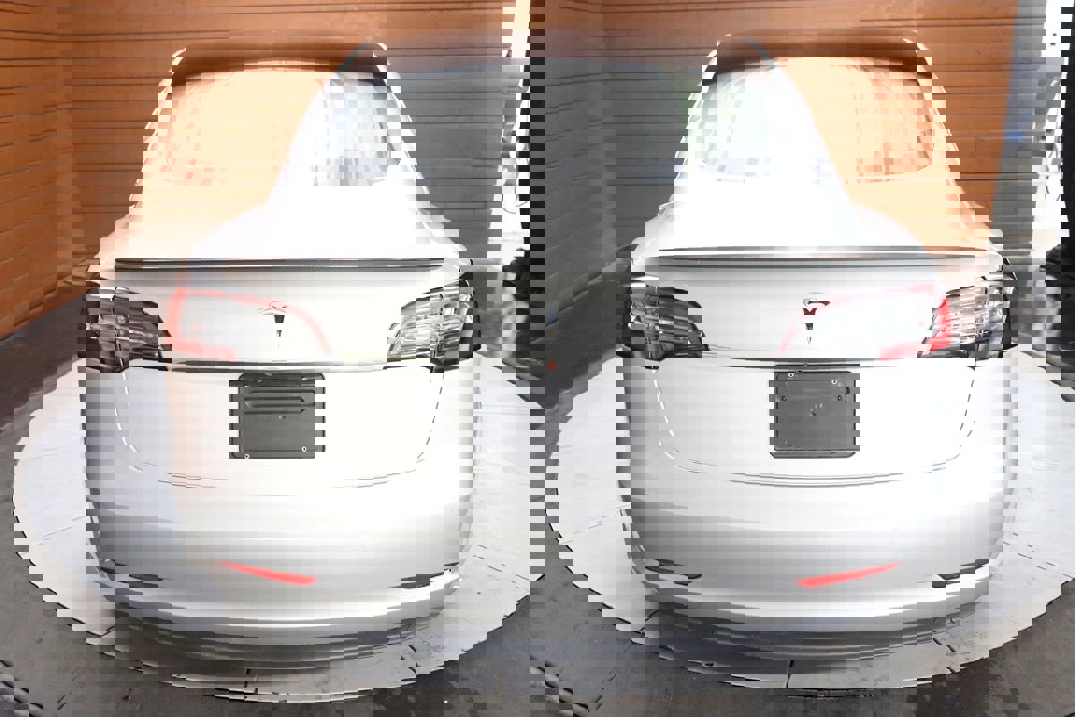 Used 2020 Tesla Model 3 Performance image 2