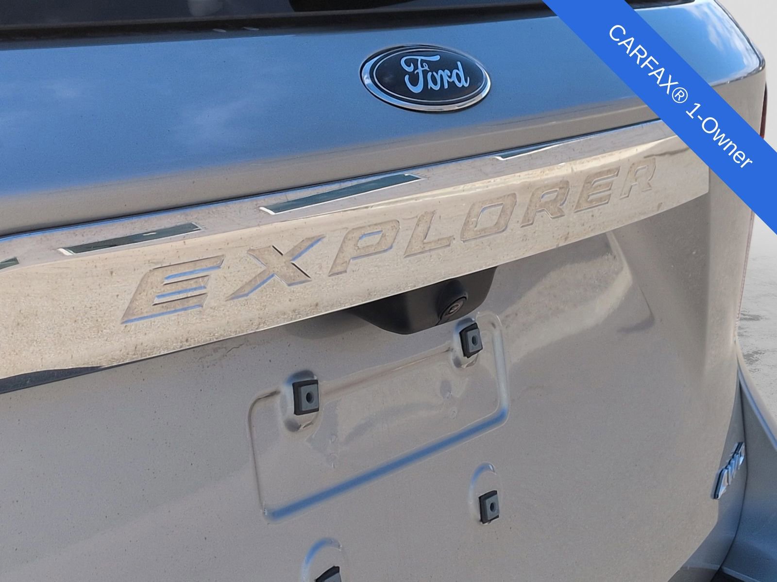 Used 2024 Ford Explorer XLT w/ Equipment Group 202A image 15