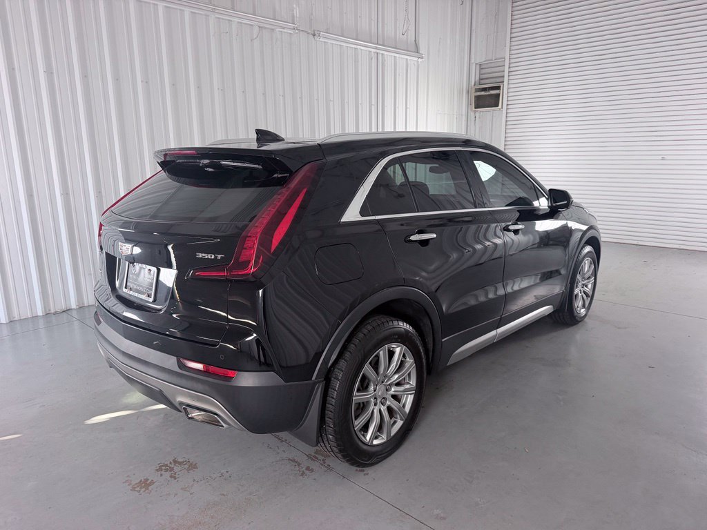 Used 2020 Cadillac XT4 Premium Luxury w/ Driver Awareness Package AWD/4WD image 5