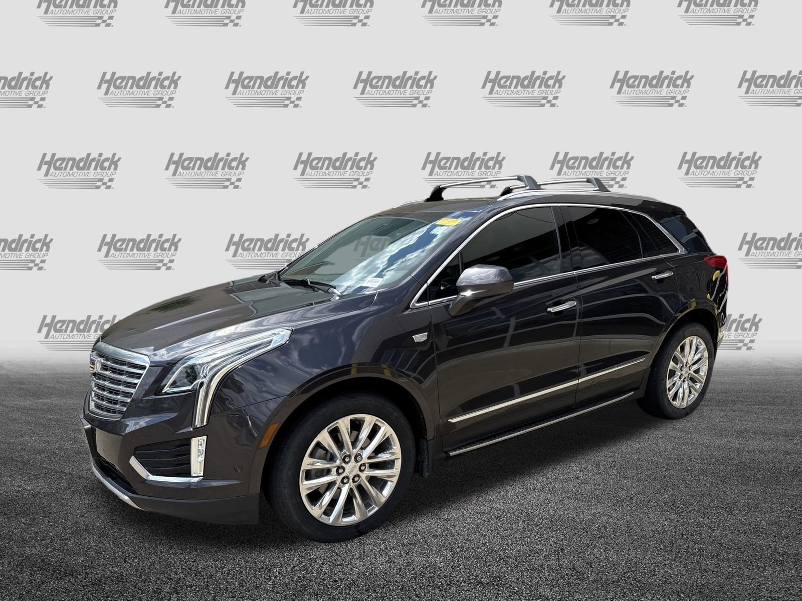 Used 2017 Cadillac XT5 Platinum w/ Driver Assist Package AWD/4WD image 5