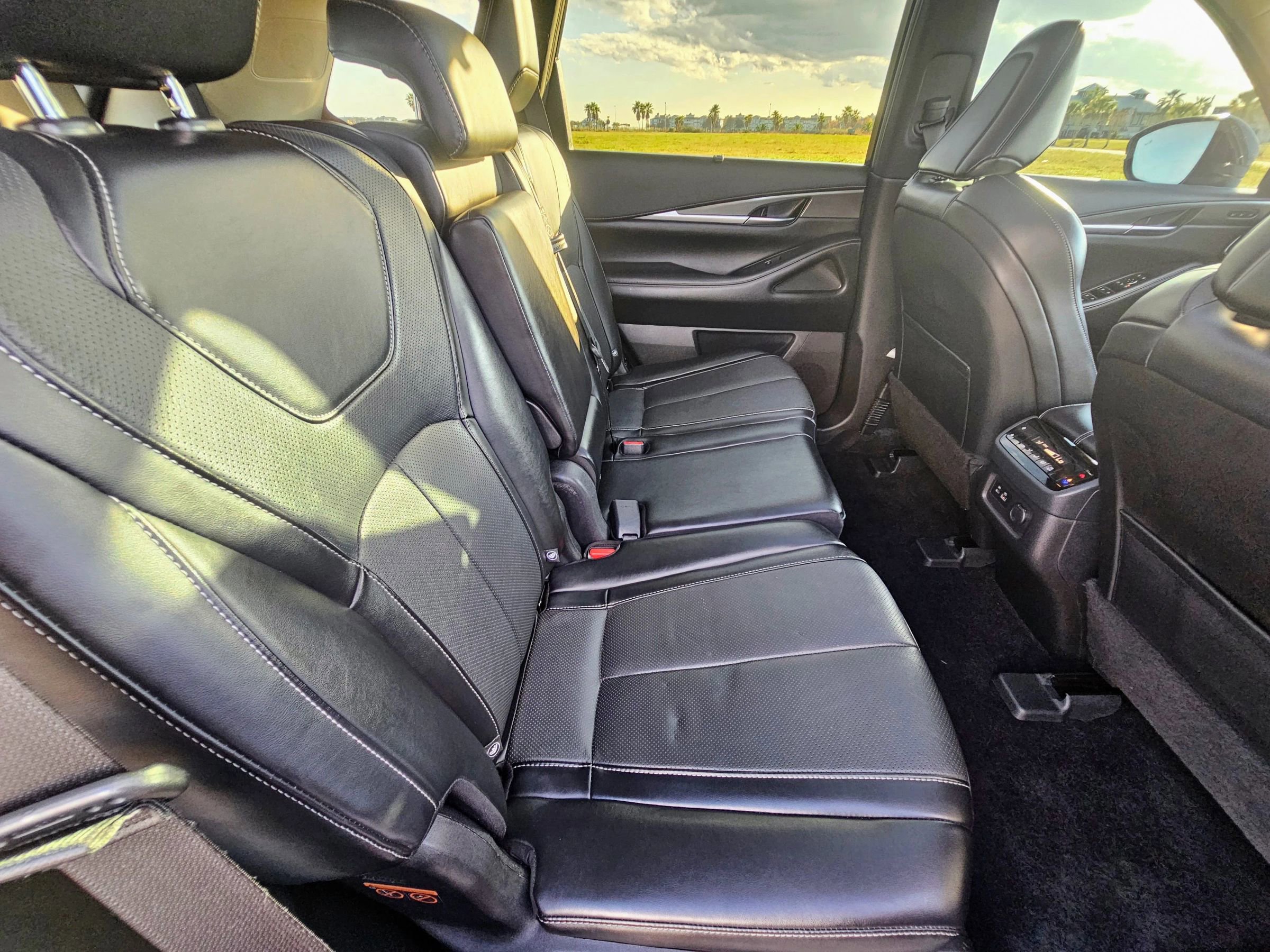 Used 2022 INFINITI QX60 Luxe w/ Cargo Package image 15