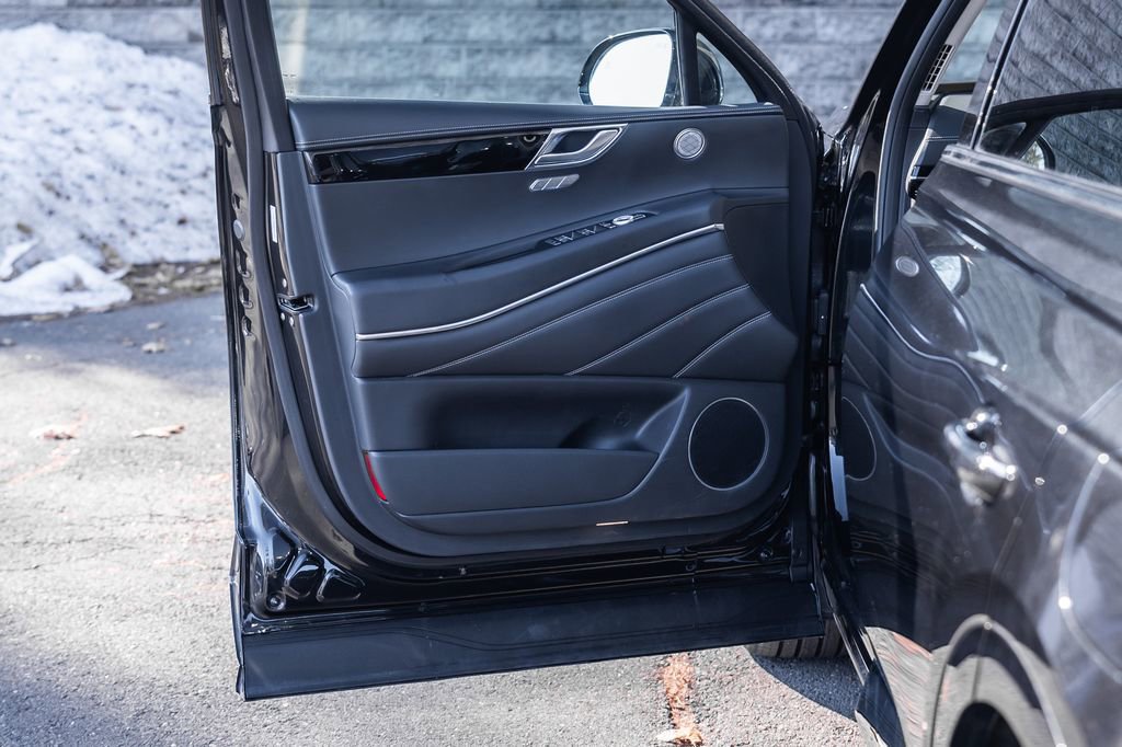 Used 2025 Genesis GV80 2.5T Standard image 21