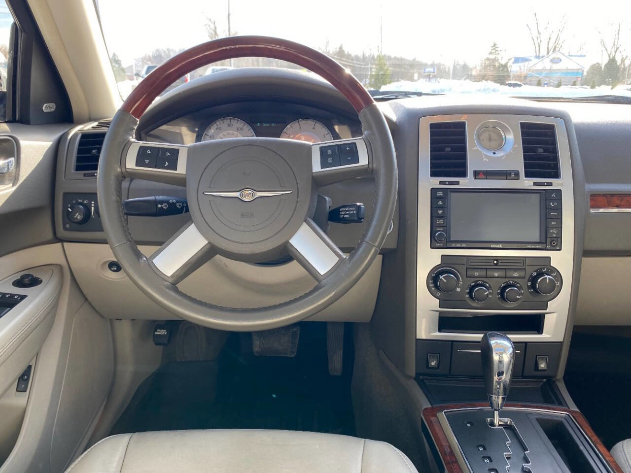 Used 2008 Chrysler 300 C w/ Protection Group II image 34