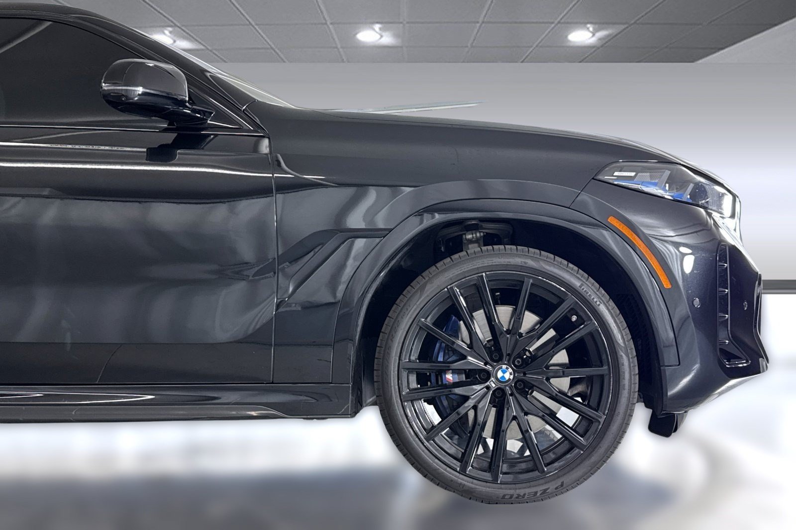 Used 2026 BMW X6 M60i w/ Parking Assistance Package AWD/4WD image 37