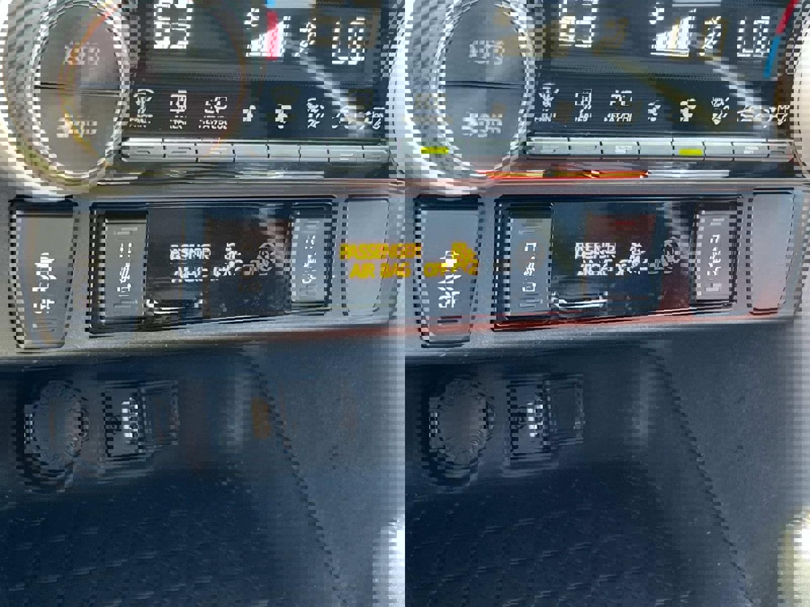 Used 2019 Toyota RAV4 XSE w/ XSE Weather Package image 34