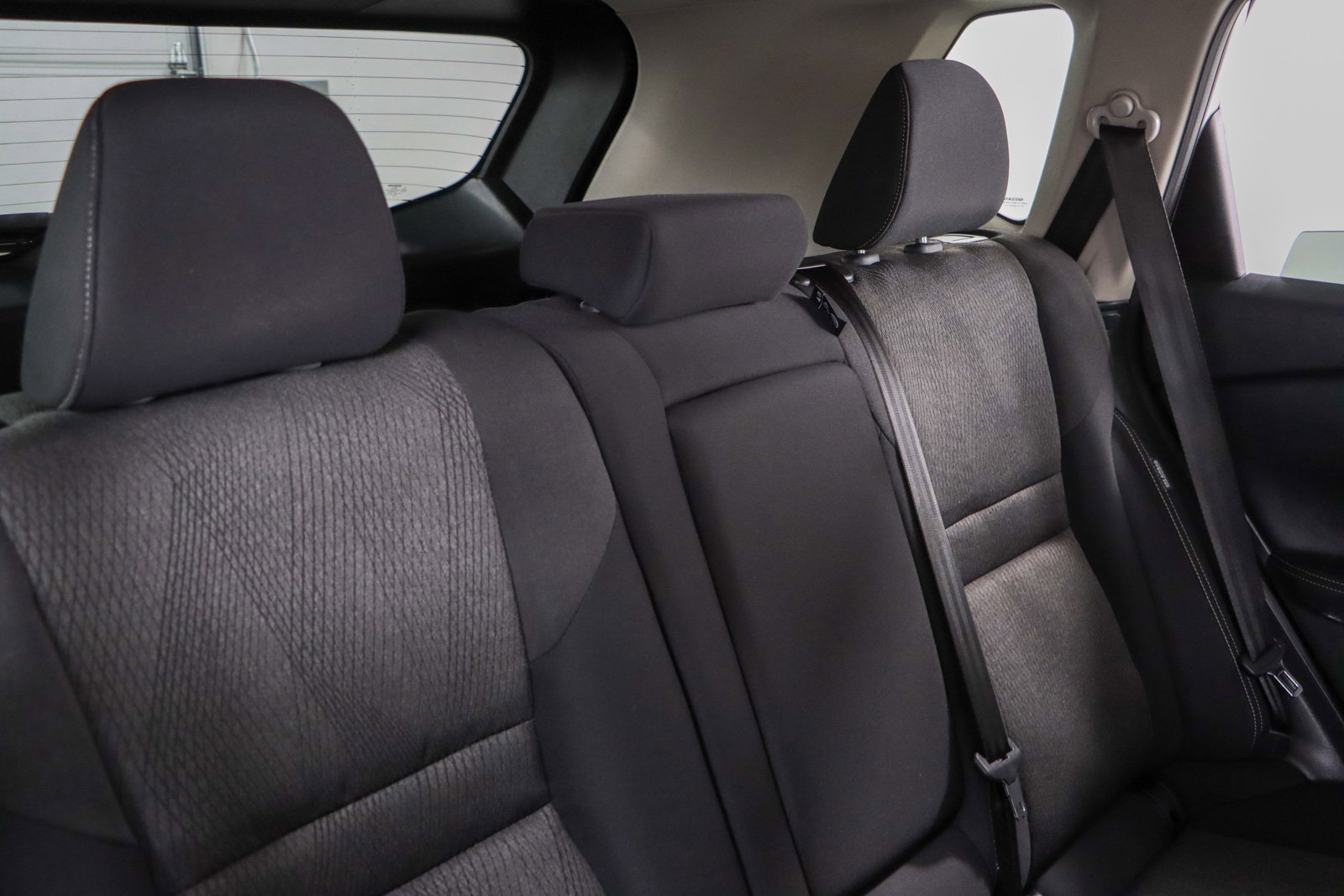 Used 2024 Nissan Rogue SV image 27