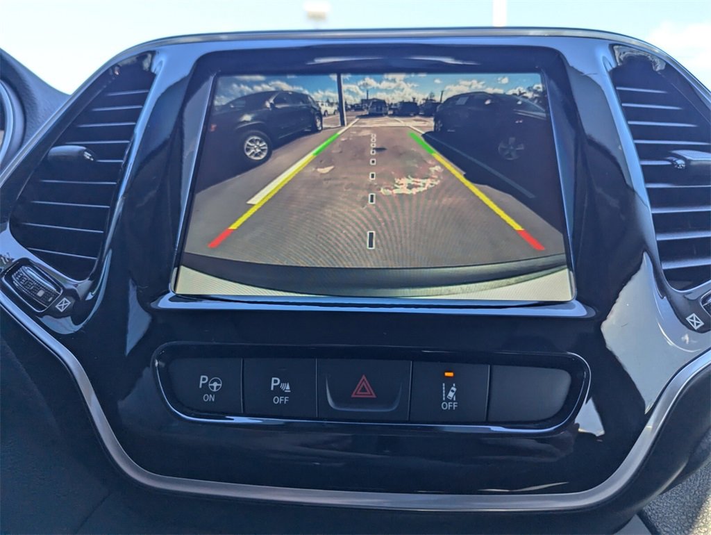 Used 2021 Jeep Cherokee Limited w/ Elite Package image 31