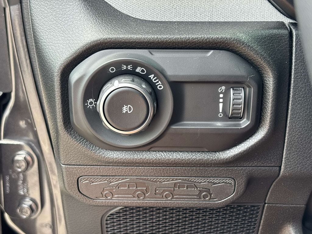 Certified 2026 Jeep Wrangler Unlimited Sport AWD/4WD image 19