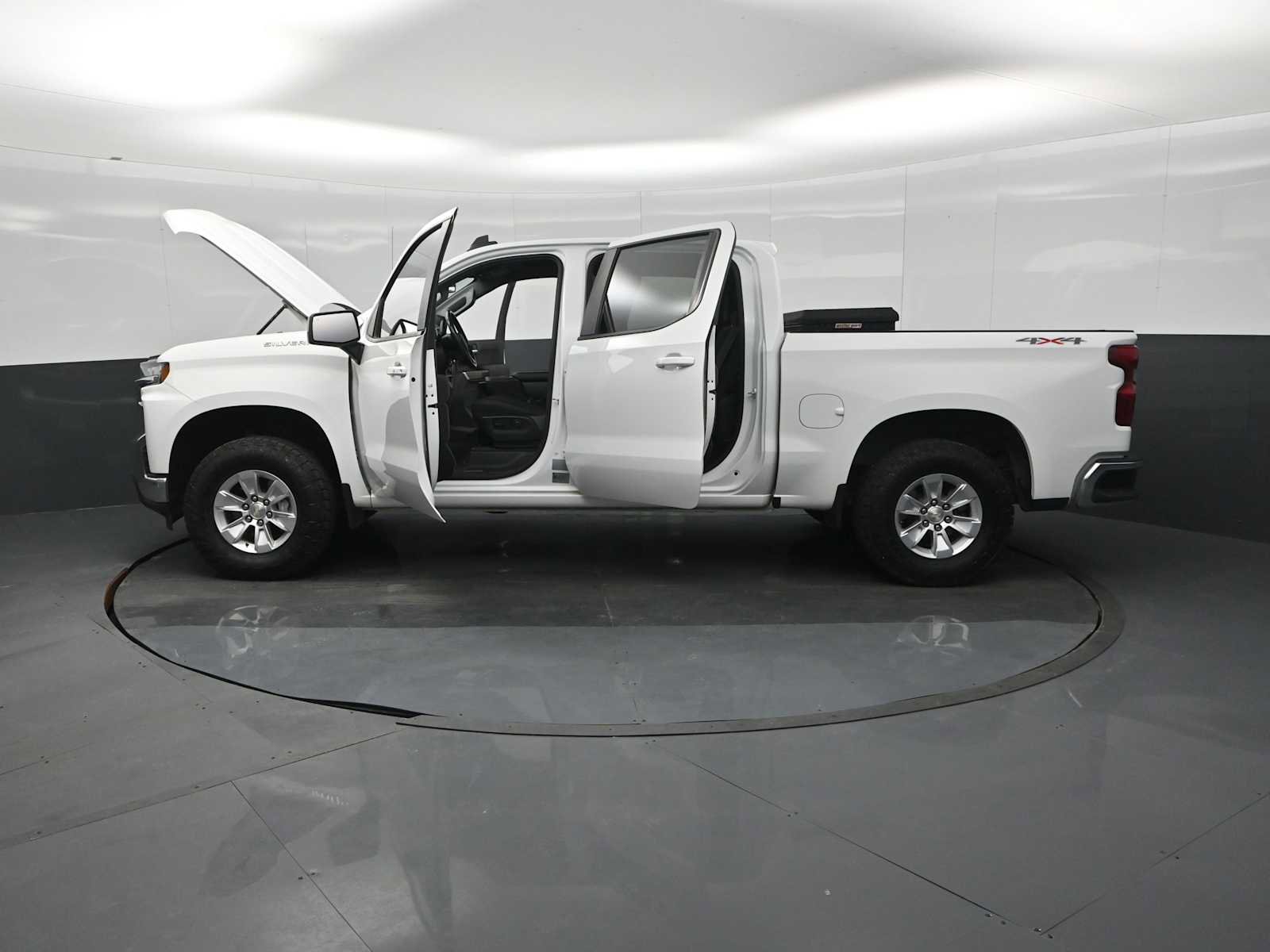 Used 2020 Chevrolet Silverado 1500 LT w/ Convenience Package image 28