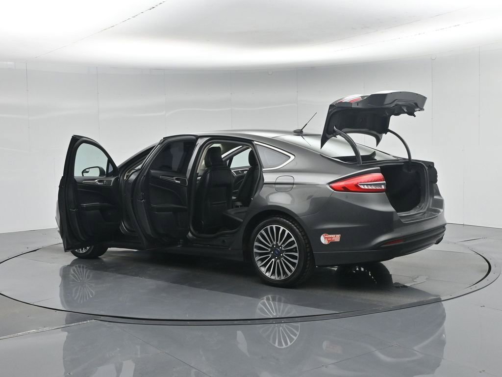 Used 2018 Ford Fusion Energi SE image 32