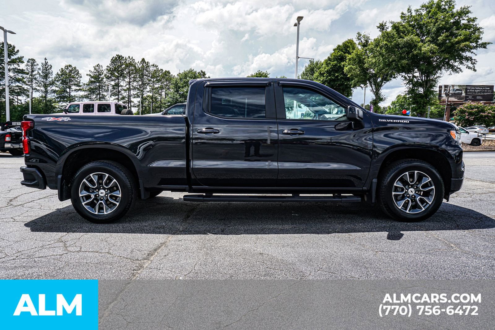Used 2023 Chevrolet Silverado 1500 RST w/ Protection Package AWD/4WD image 11