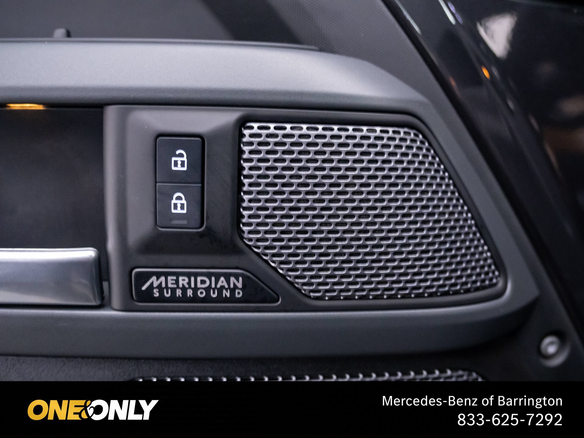 Used 2023 Land Rover Defender 110 X-Dynamic SE AWD/4WD image 14