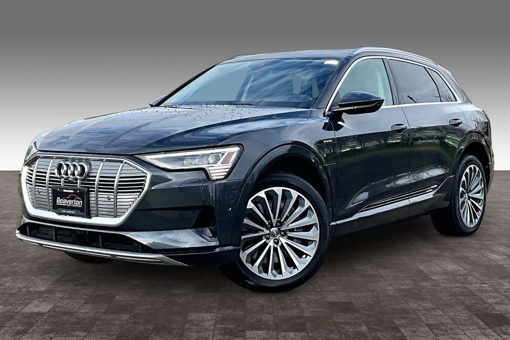 Used 2019 Audi e-tron Prestige w/ Prestige Package AWD/4WD image 2