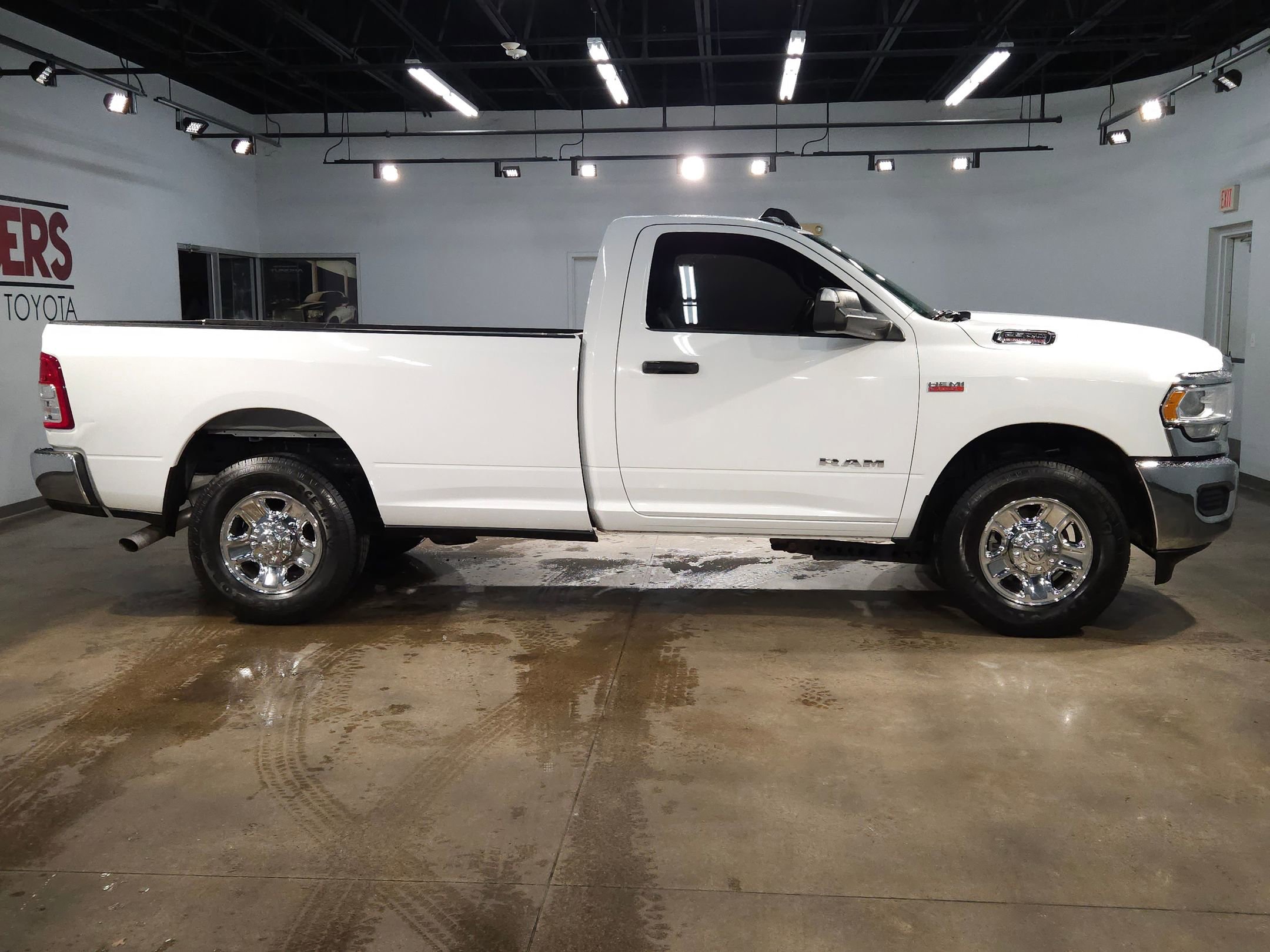 Used 2022 RAM 2500 Tradesman image 8