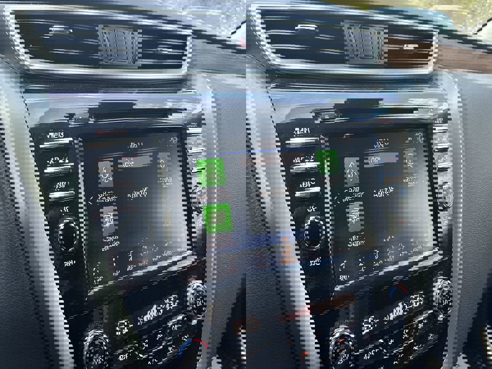 Used 2024 Nissan Murano Platinum w/ Cargo Package image 19