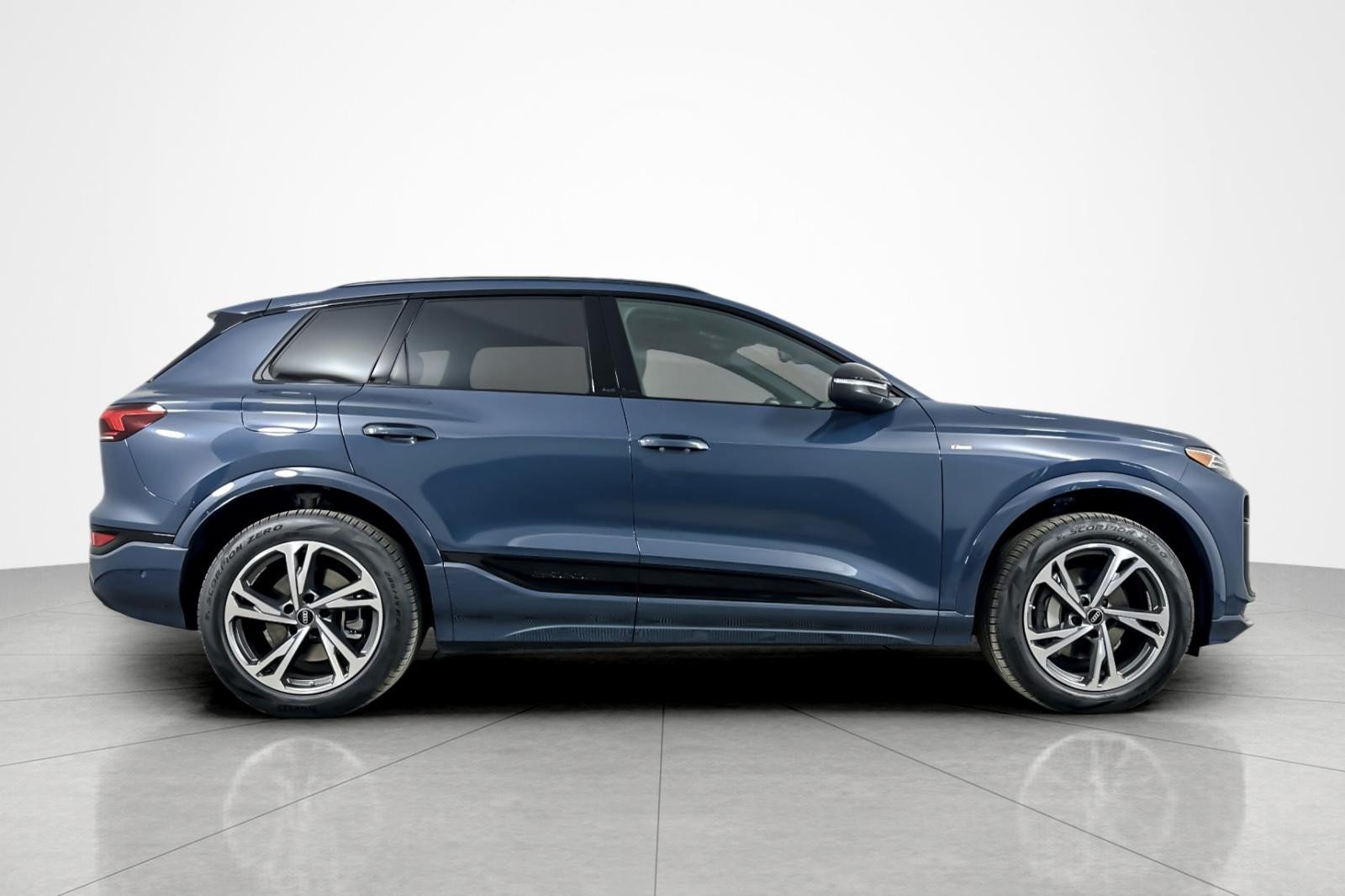 New 2027 Audi Q6 e-tron Premium Plus AWD/4WD image 7