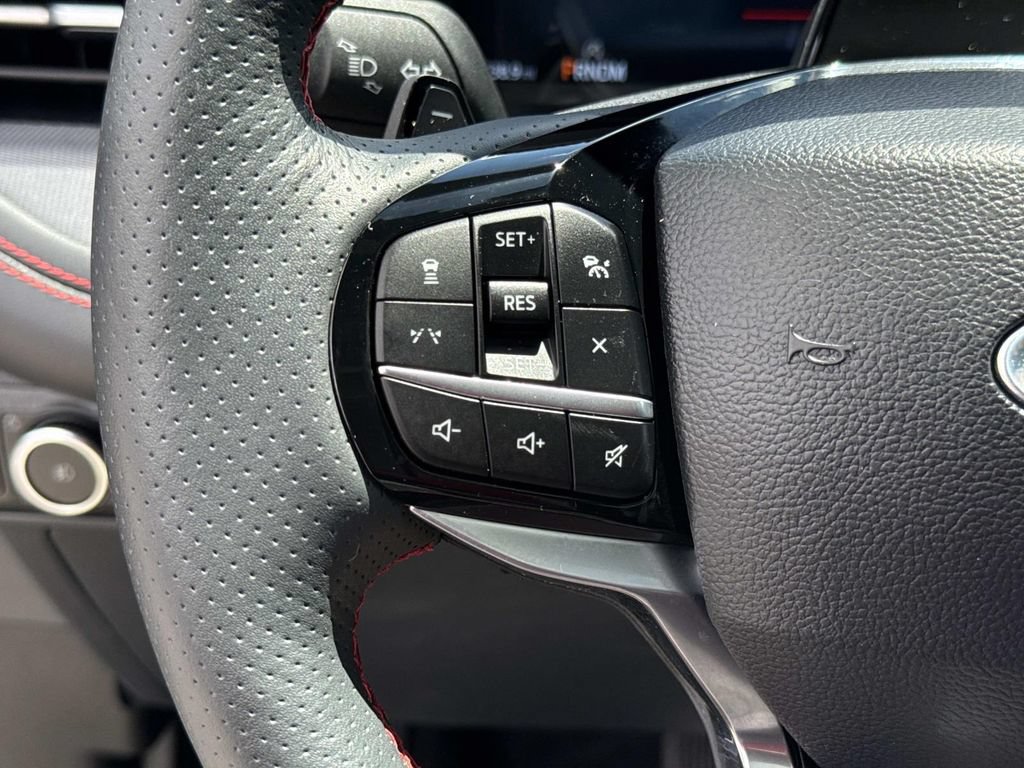 Used 2025 Ford Explorer ST AWD/4WD image 42