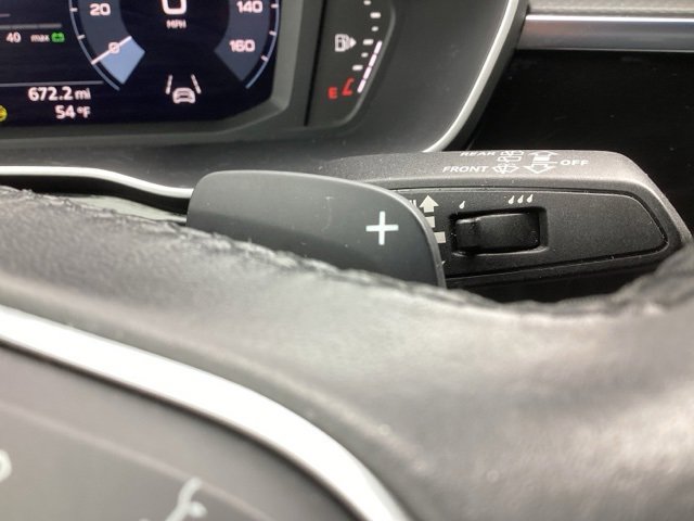 Used 2024 Audi Q3 2.0T Premium image 28