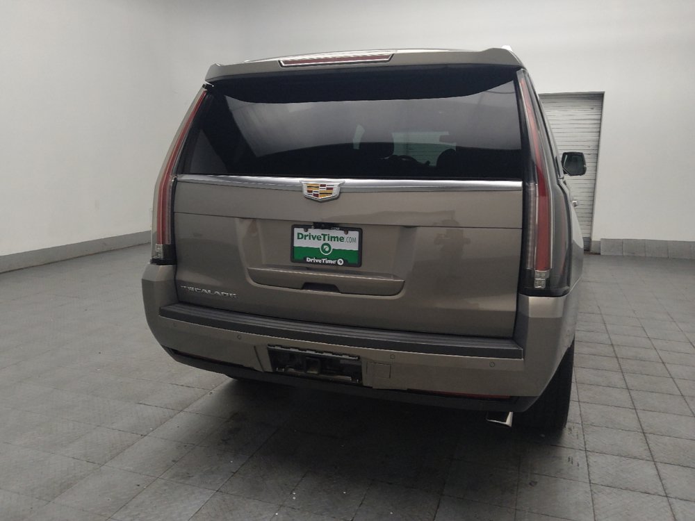 Used 2018 Cadillac Escalade Luxury AWD/4WD image 7