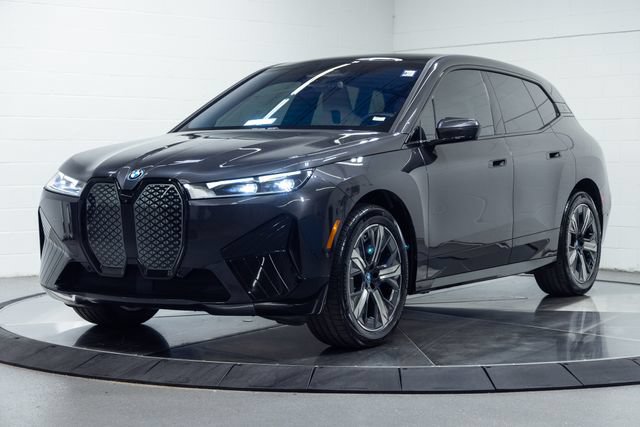 Certified 2024 BMW iX xDrive50 w/ Premium Package AWD/4WD image 6