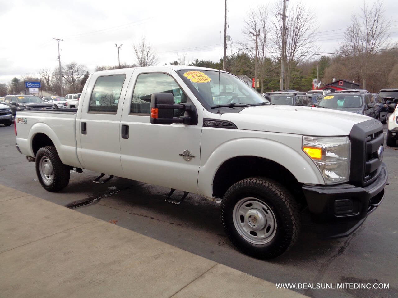 Used 2014 Ford F250 XL w/ Power Equipment Group image 2