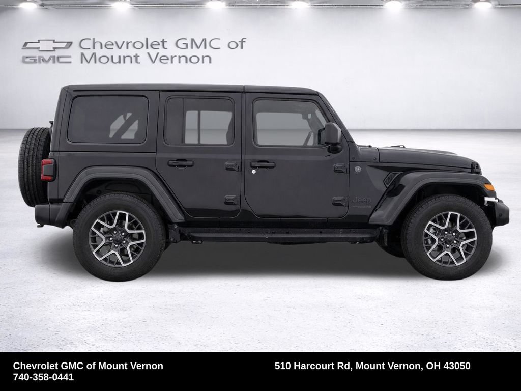 Used 2026 Jeep Wrangler Unlimited Sahara AWD/4WD image 40